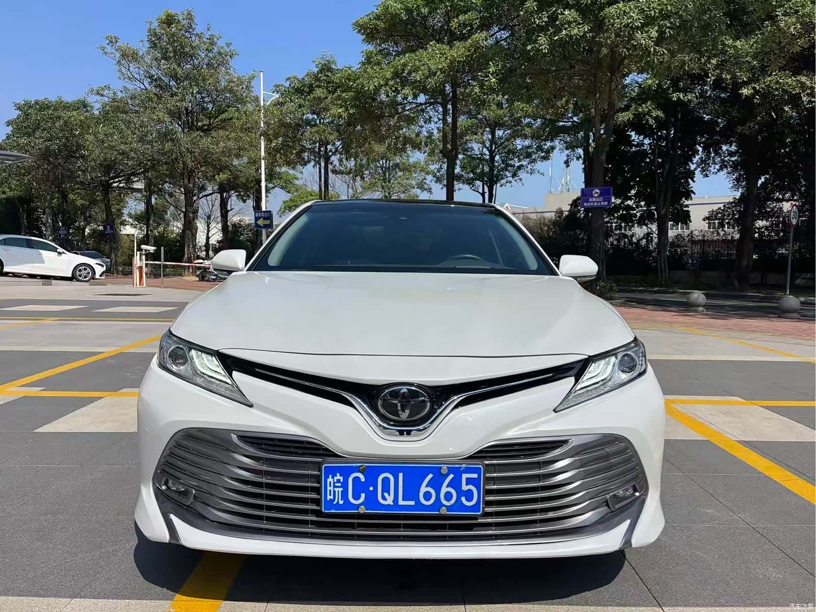 Toyota Camry, 2019 2