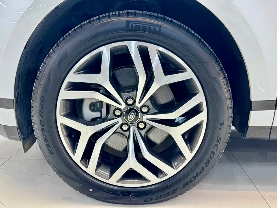 Land Rover Range Rover Aurora