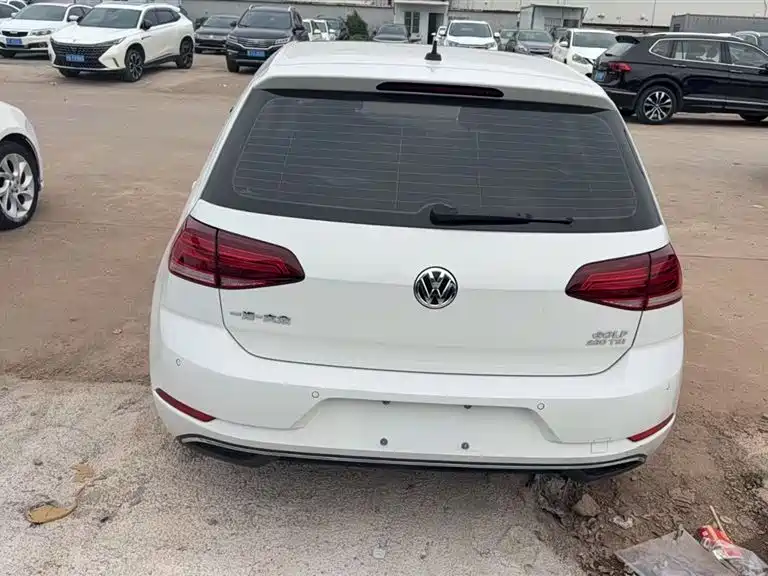 Volkswagen golf