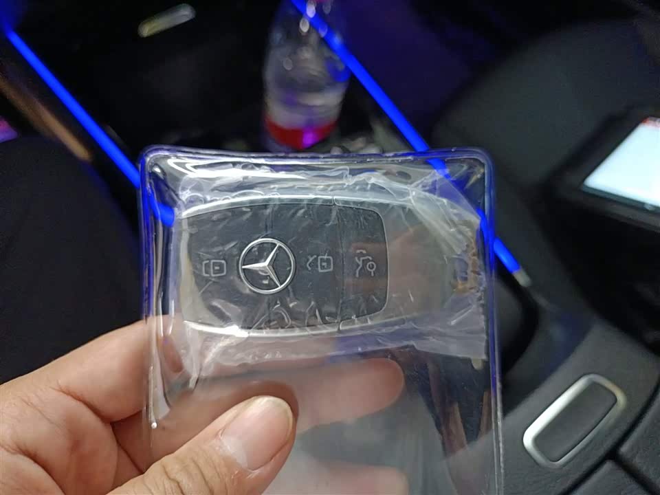 Mercedes-Benz GLA Mercedes-Benz GLA