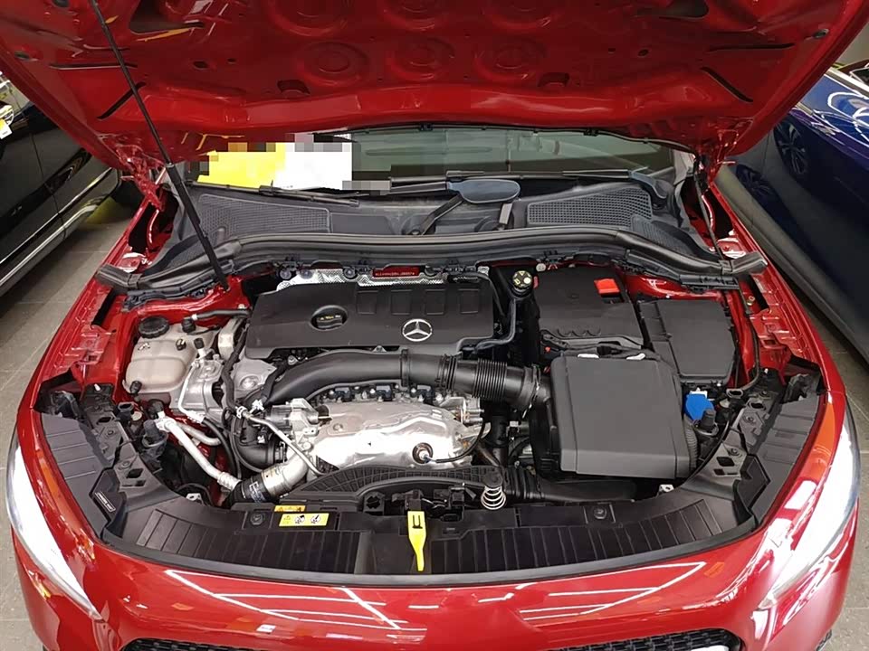 Mercedes-Benz GLA Mercedes-Benz GLA