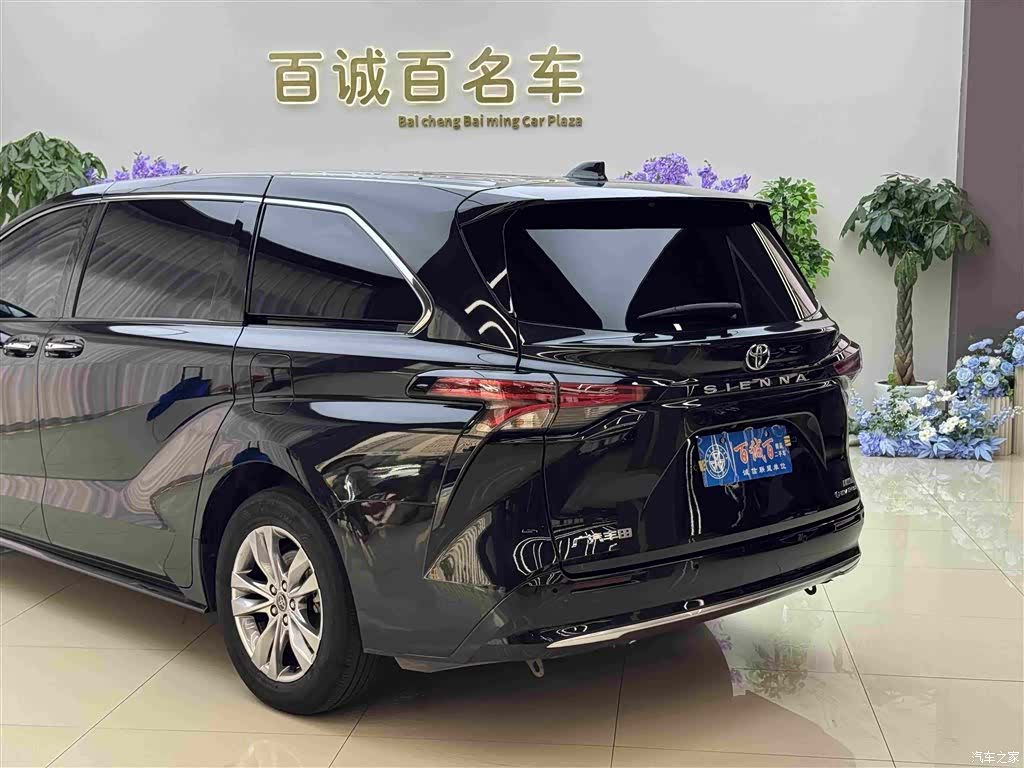 Toyota Sienna, 2024 9