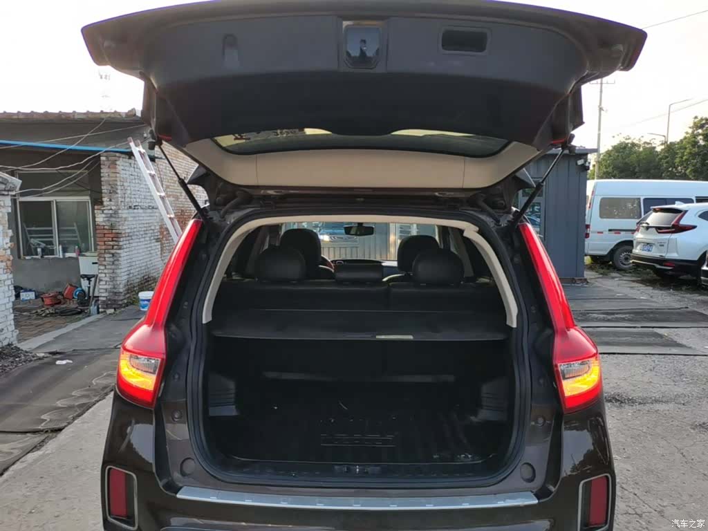 Geely X6, 2017 19