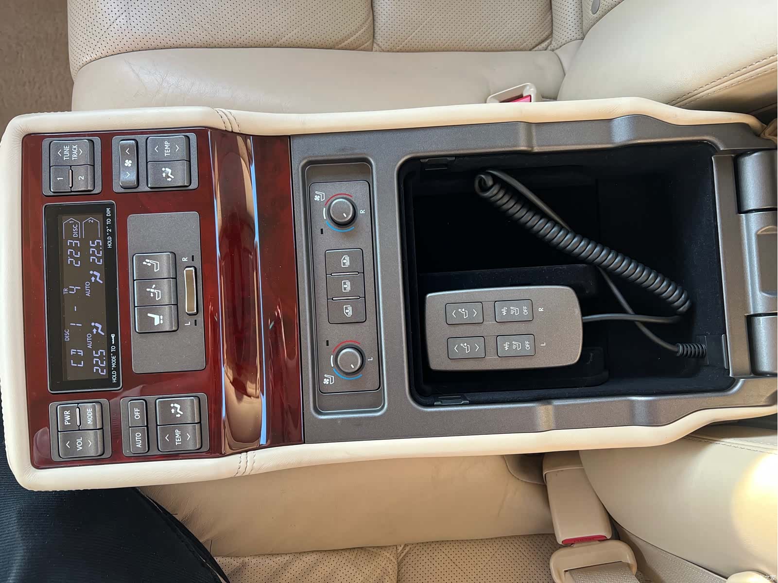 Lexus LS, 2010 16