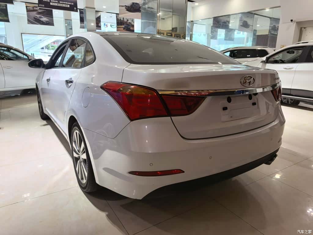 Hyundai DLX, 2016 все фото