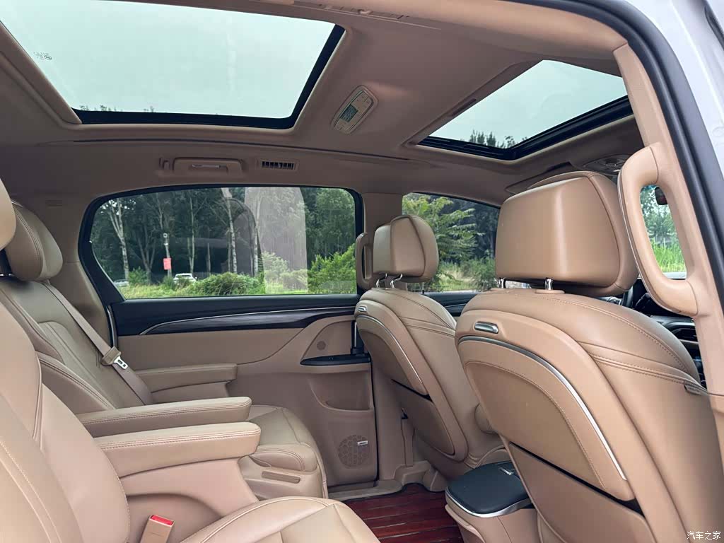 Buick GL8, 2020 19