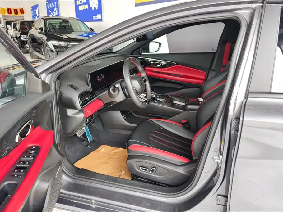 Trumpchi Shadow Leopard