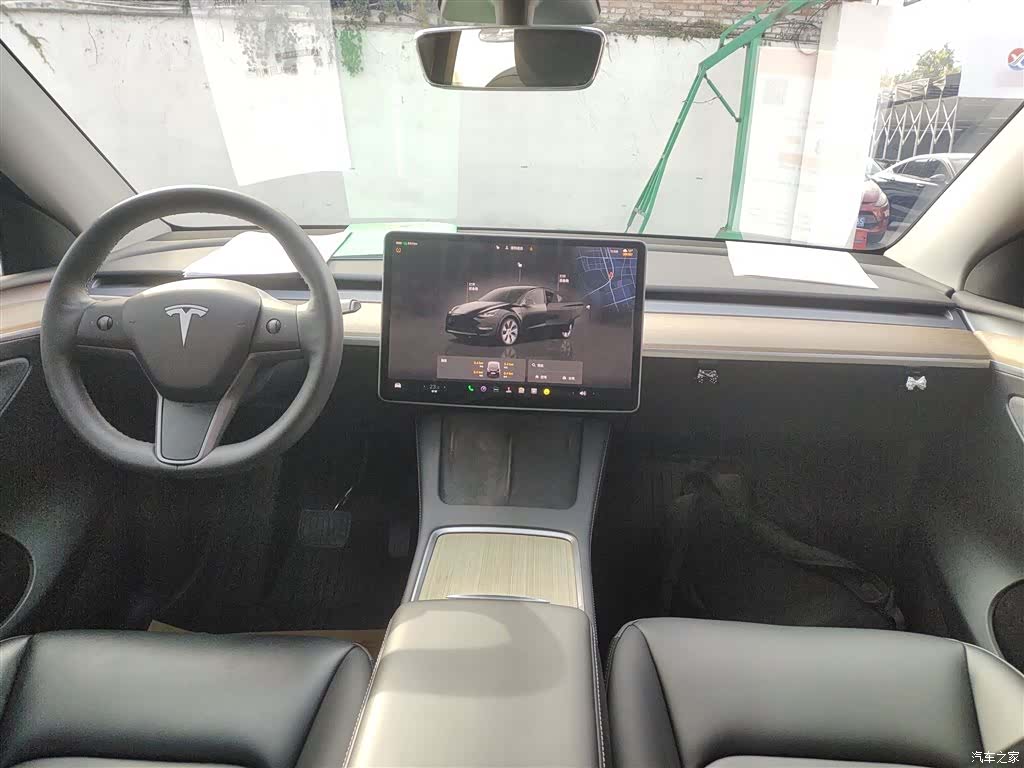 Tesla Model Y, 2022 12
