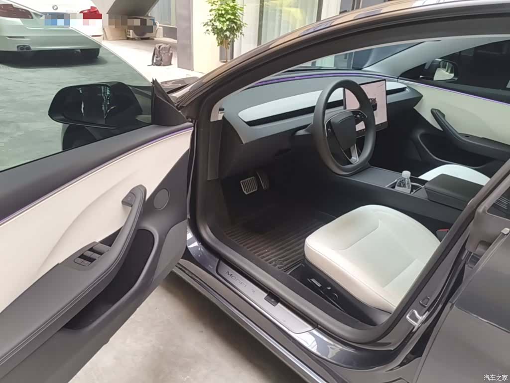 Tesla Model 3, 2024 16