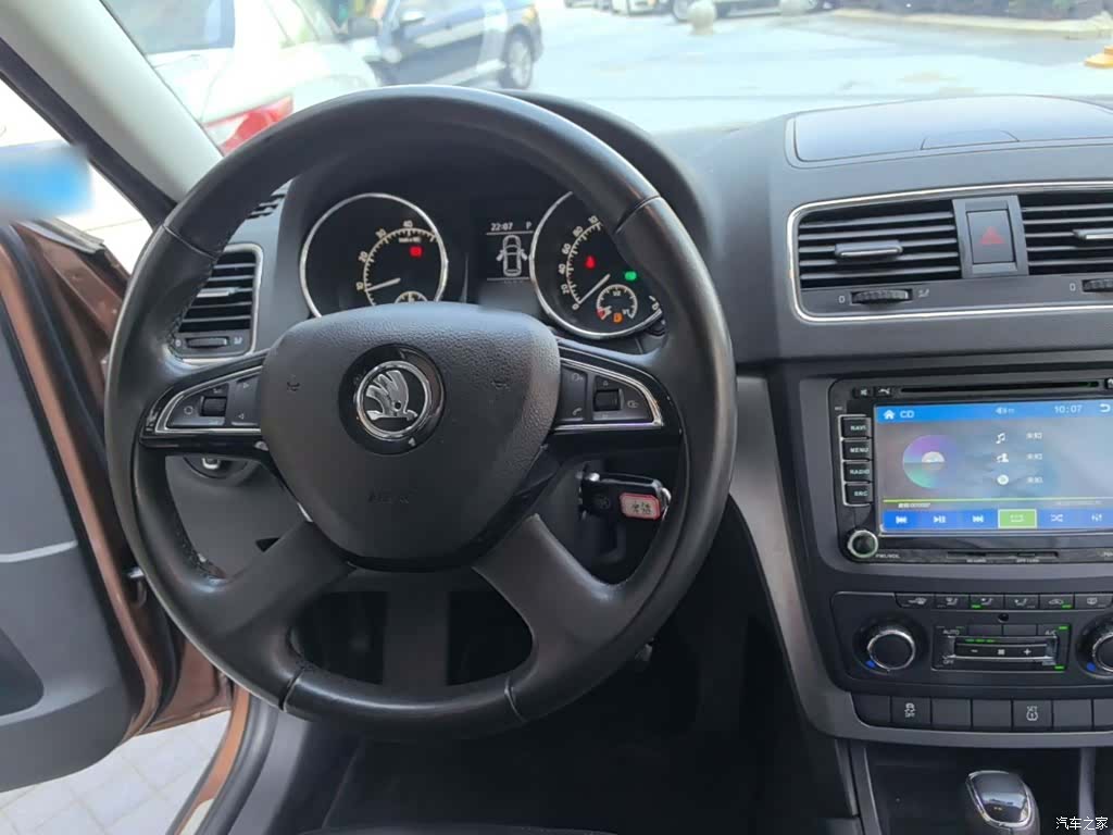Skoda Yeti, 2014 11