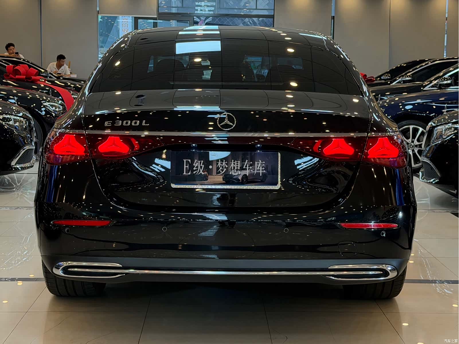 Mercedes-Benz E-Class, 2024 16