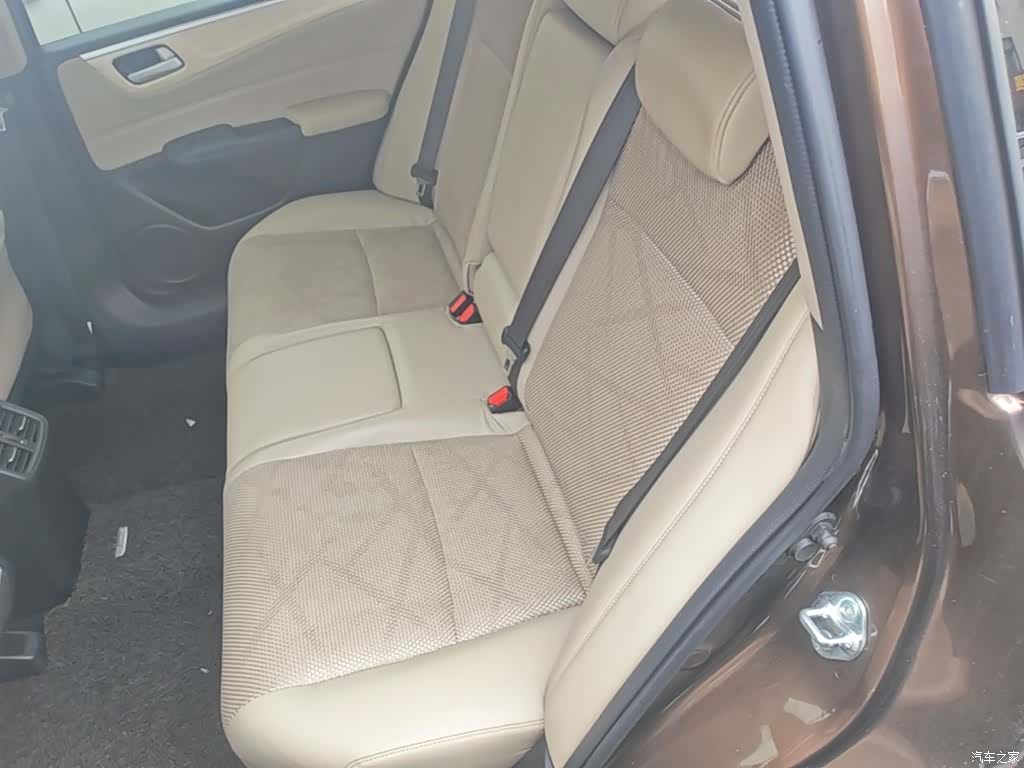Honda Jade, 2015 17