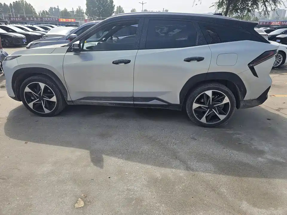 Geely Galaxy Galaxy L7