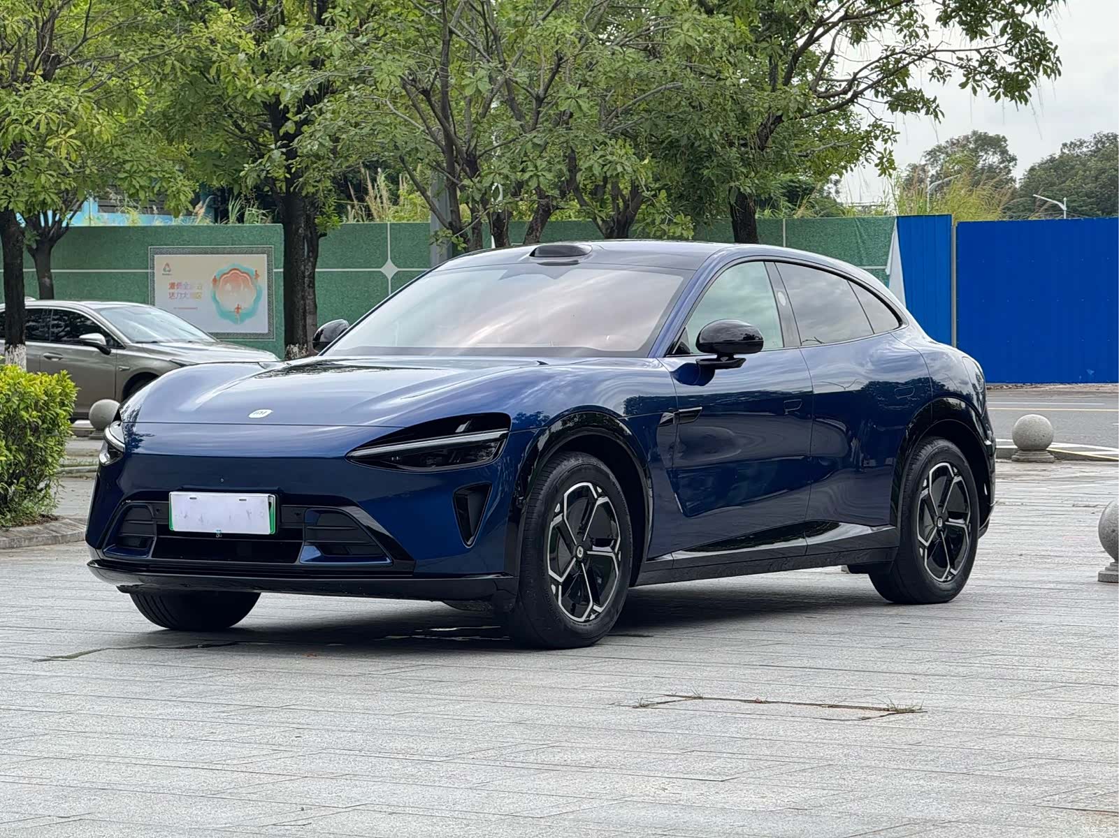 Xiaomi YU7, 2025 1