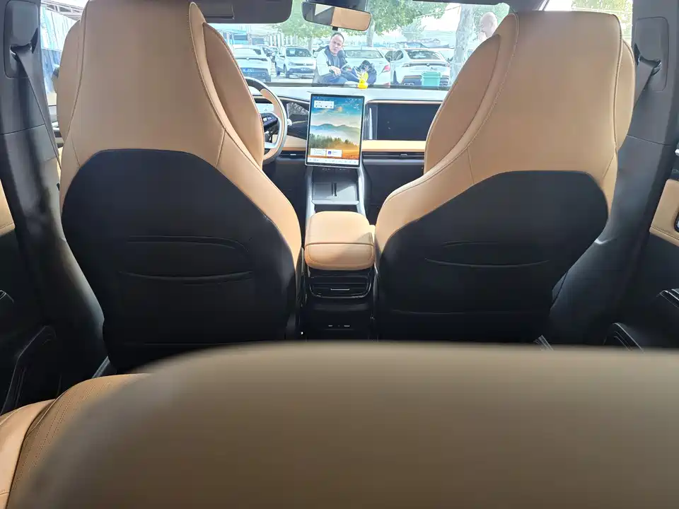 Geely Galaxy Galaxy L7