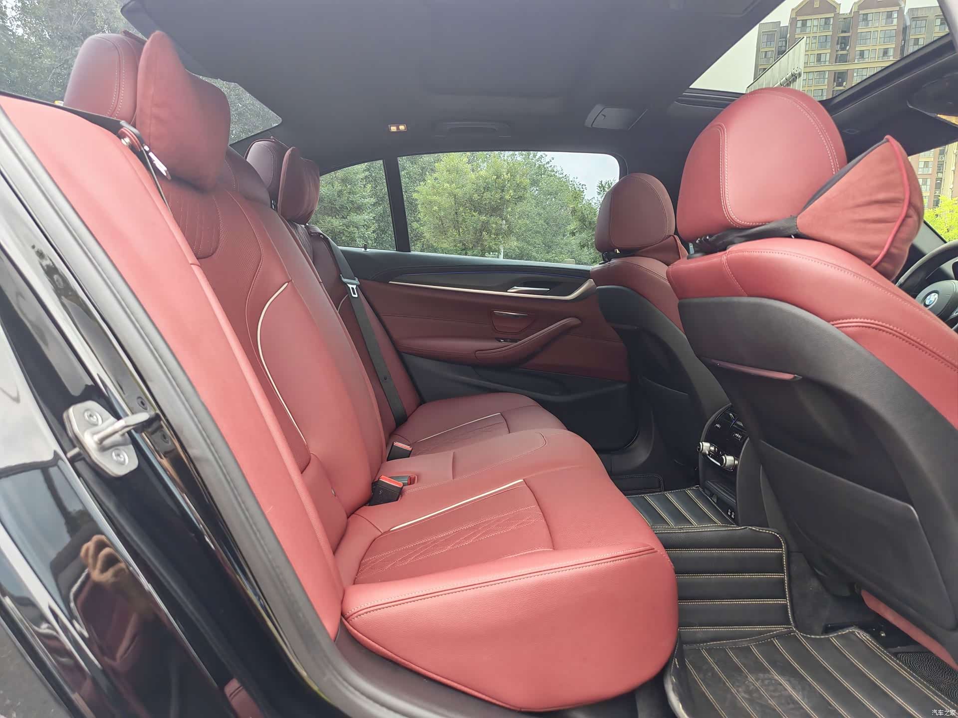 BMW 5 Series, 2022 8