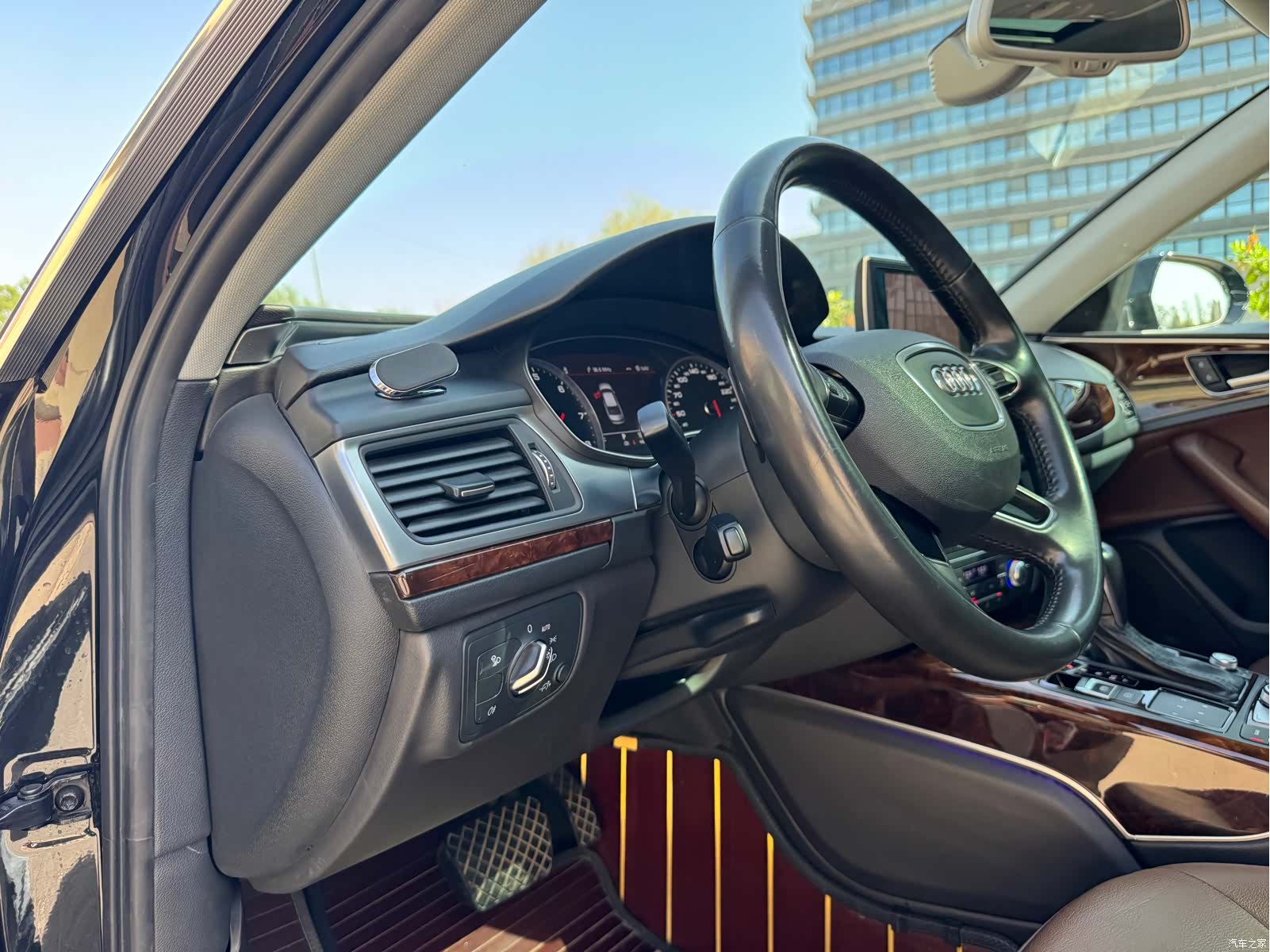 Audi A6L, 2016 15