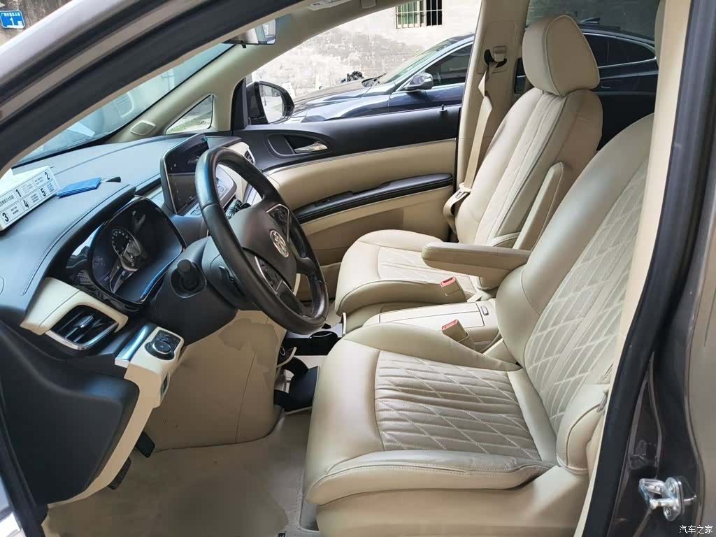 Buick GL8, 2023 8