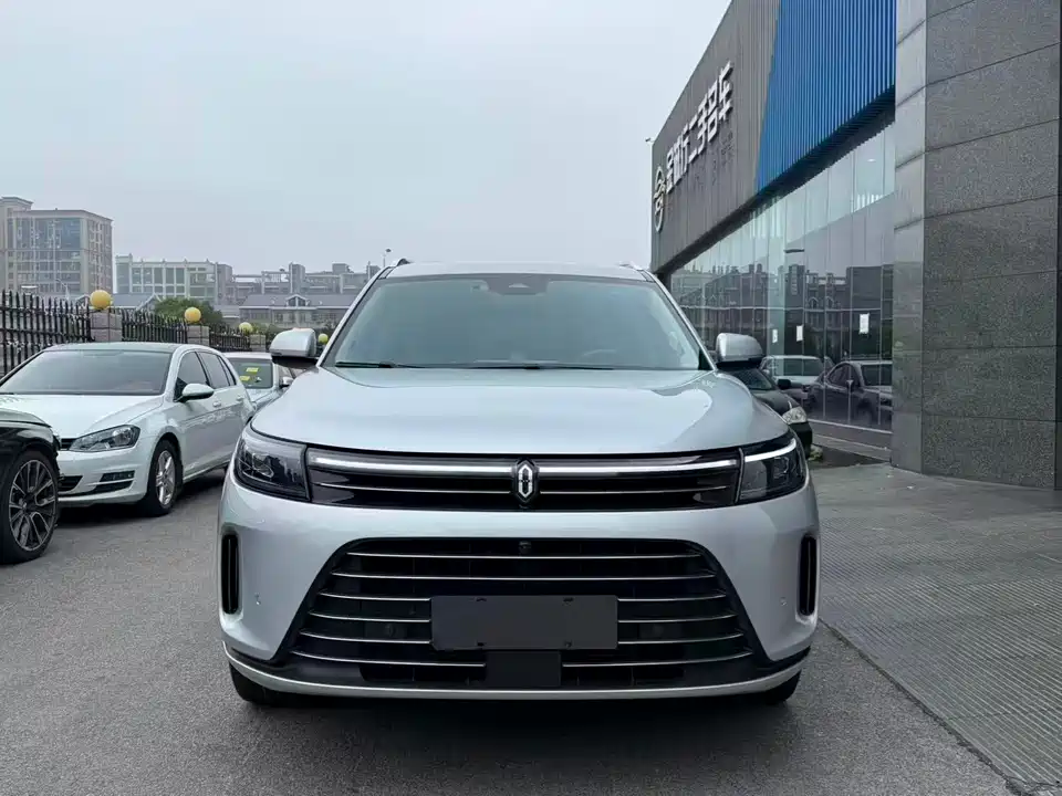 AITO Ask the world M7