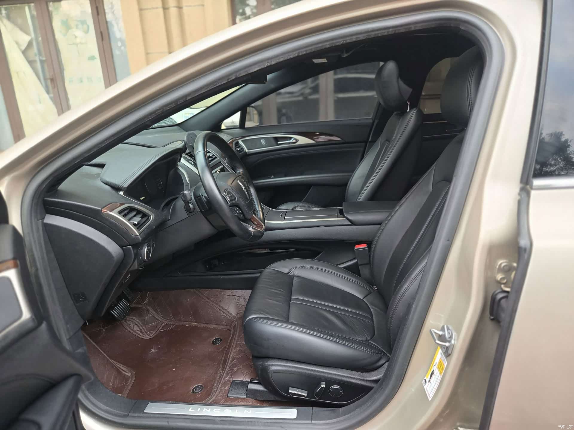 Lincoln MKZ, 2017 15