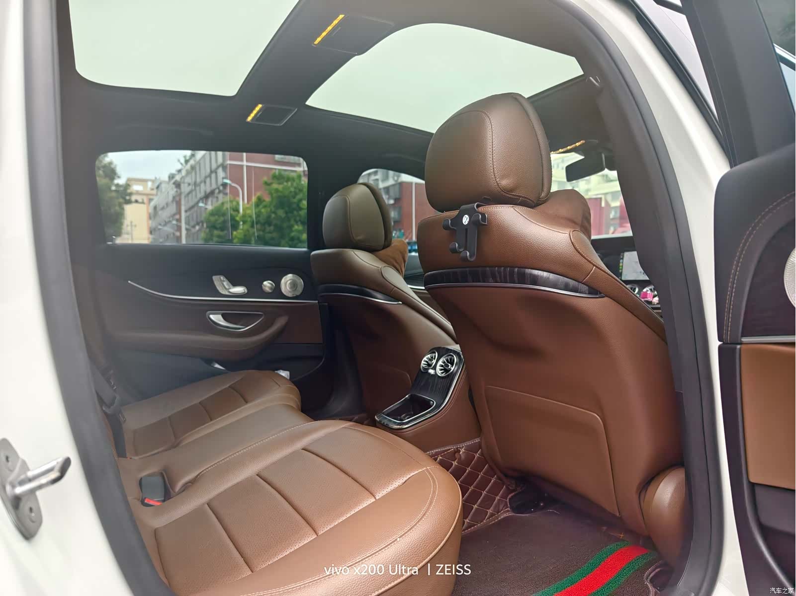 Mercedes-Benz E-Class, 2022 9