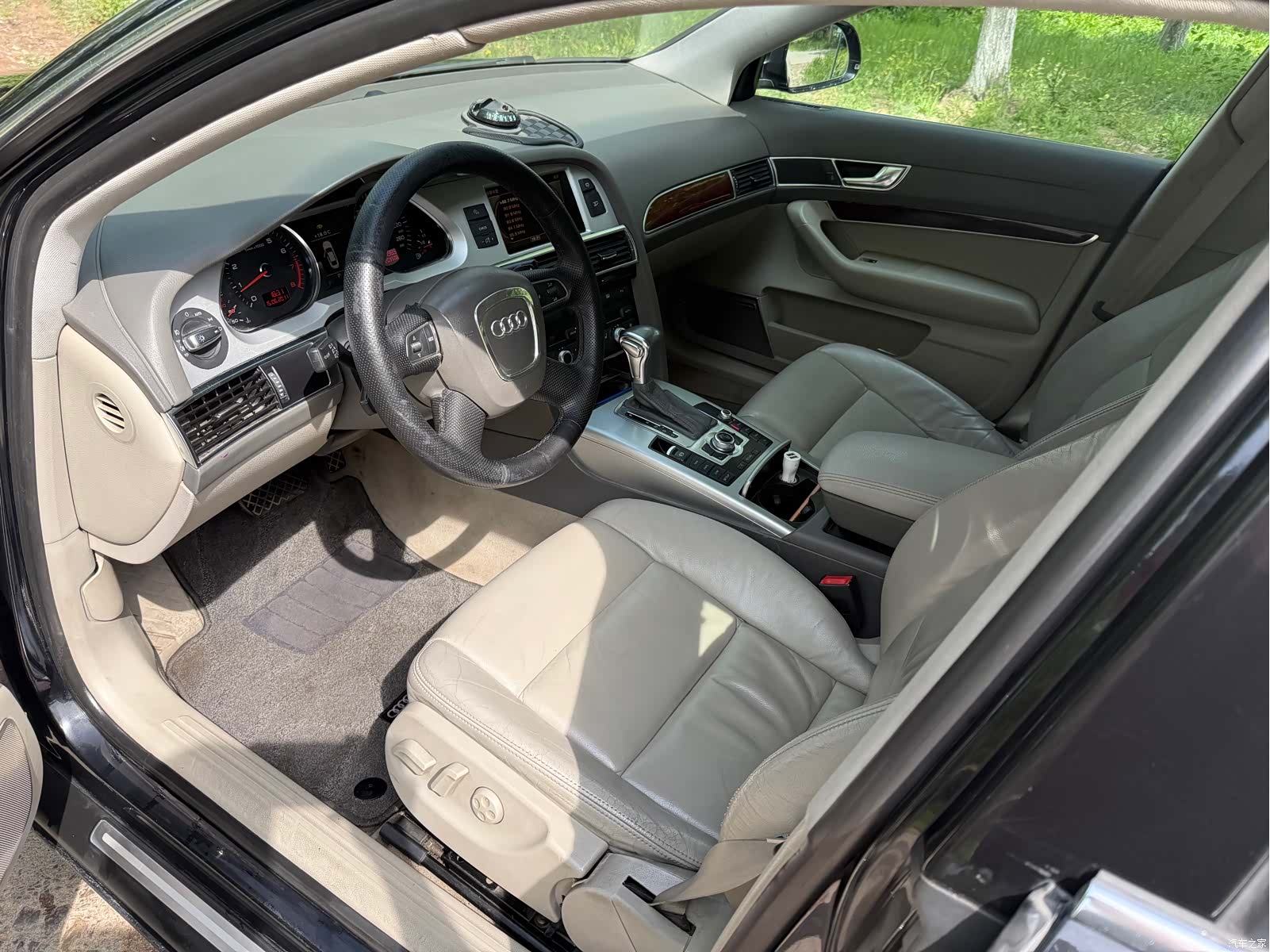 Audi A6L, 2011 9