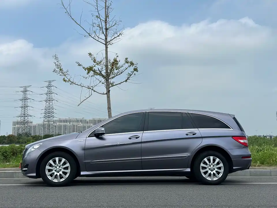 Mercedes-Benz R-class