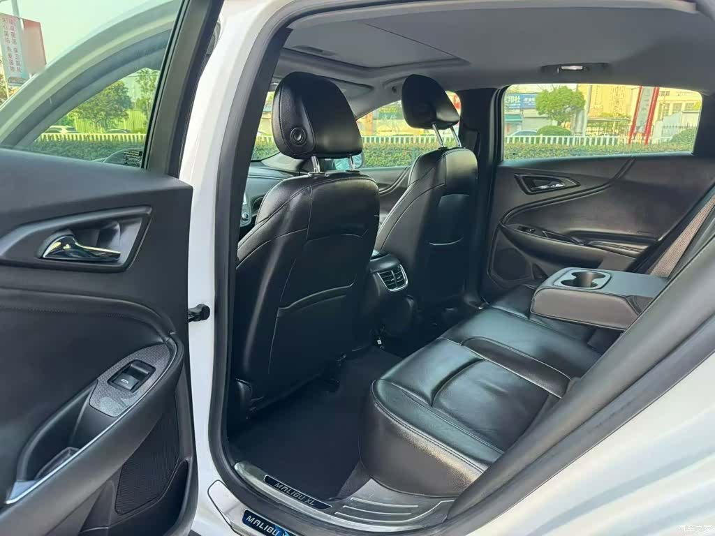 Chevrolet XL, 2019 18