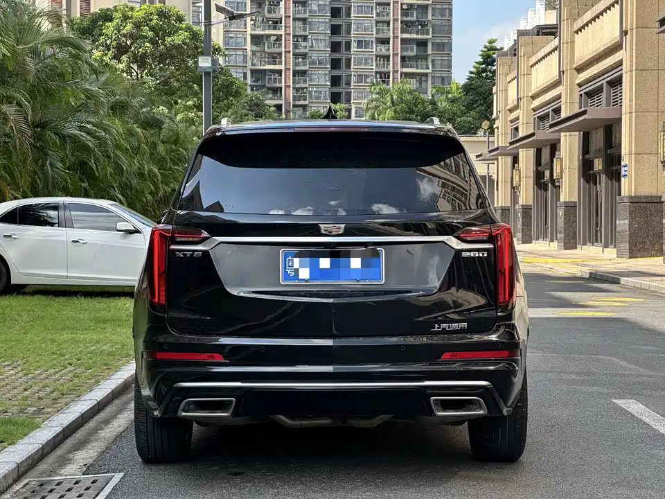 Cadillac XT6