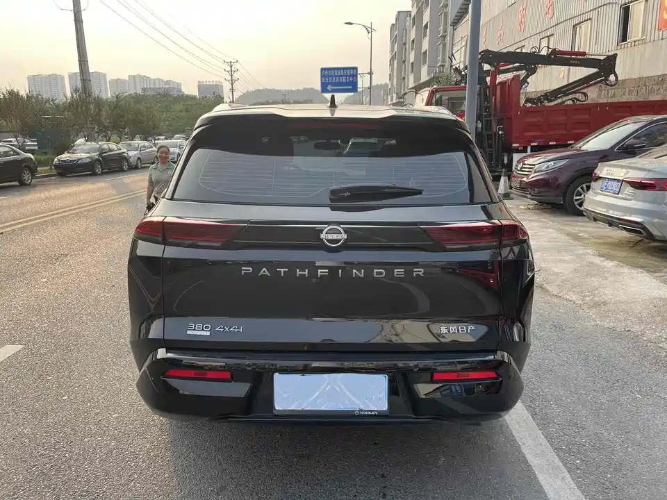 Nissan Exploring the land