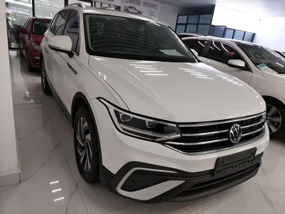 Volkswagen Tiguan L