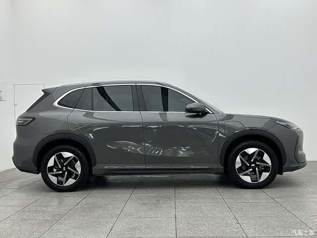 Geely Galaxy E5, 2025 7