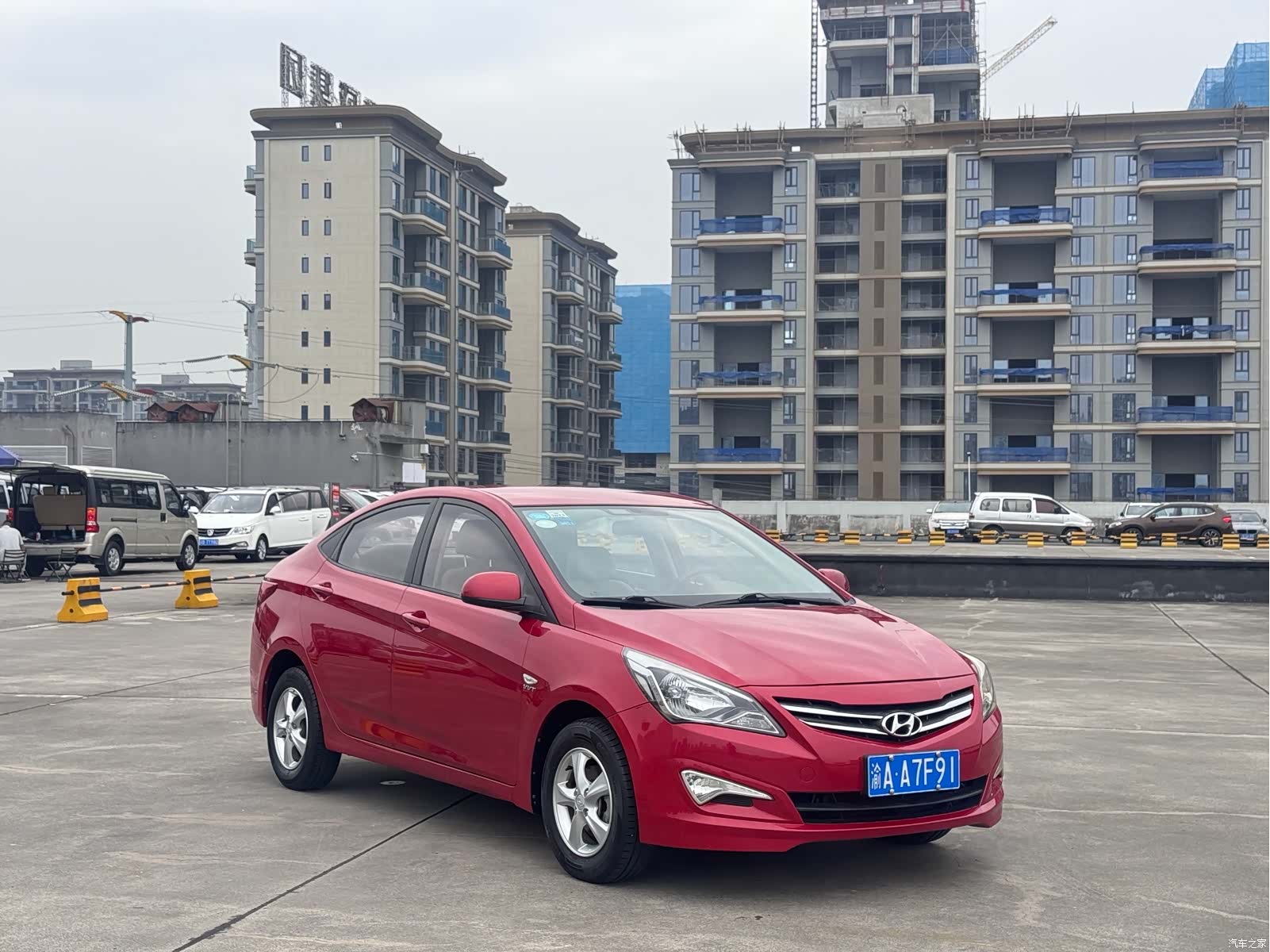Hyundai GLS, 2015 3