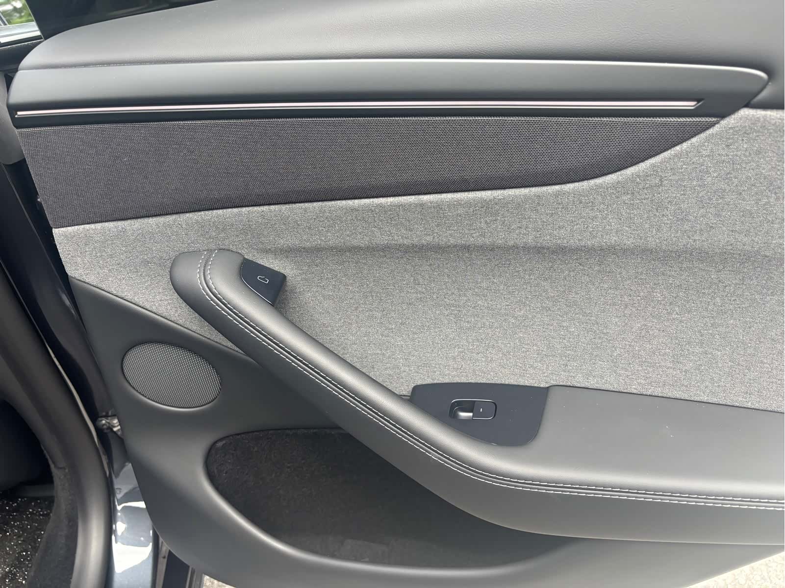 Tesla Model Y, 2025 8
