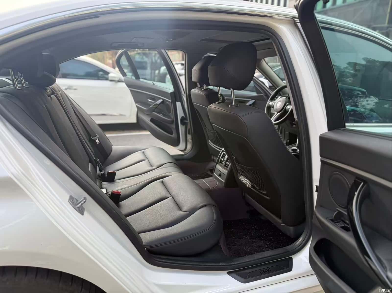 BMW 3 Series, 2016 10