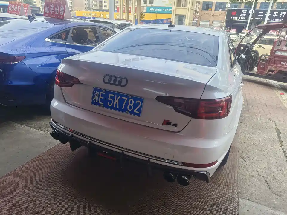 Audi A4L