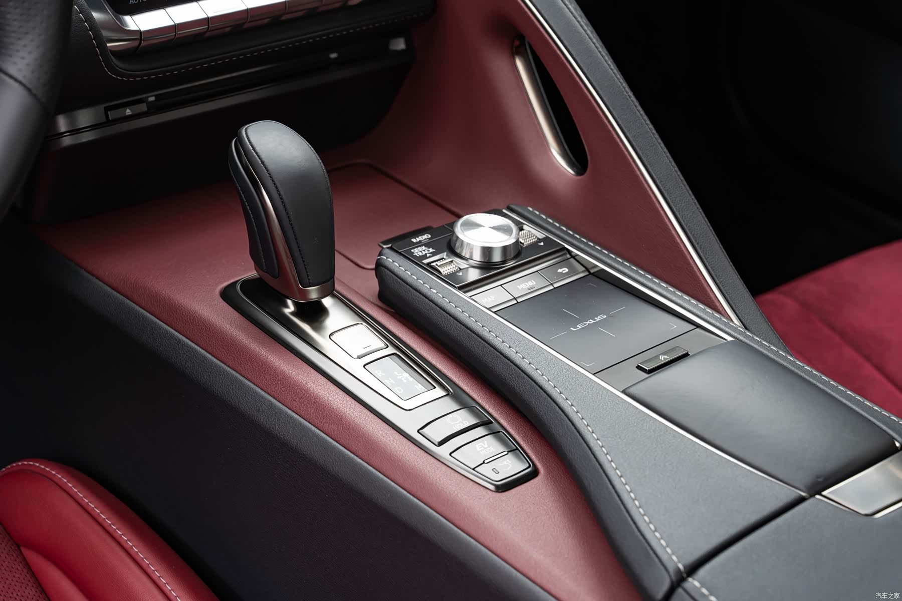 Lexus LC, 2019 14