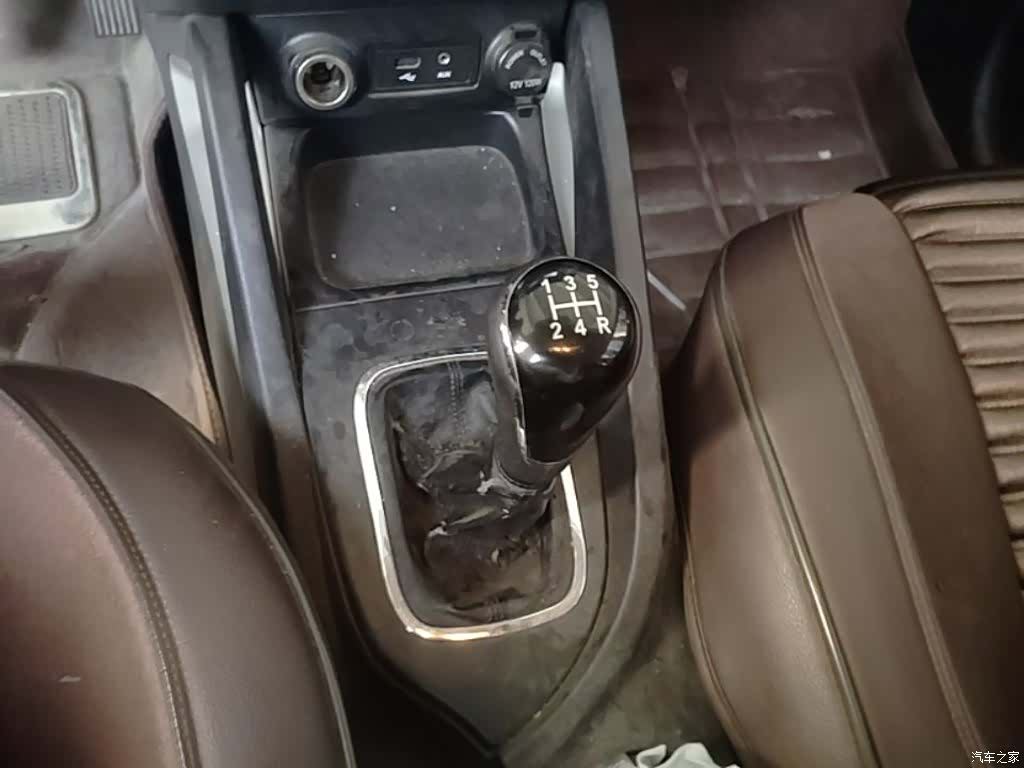 Changan CS35, 2014 21