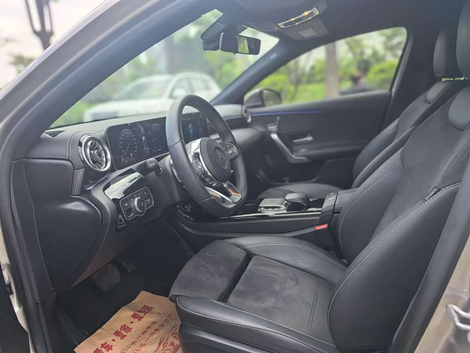 Mercedes-Benz Class A Mercedes-Benz Class A