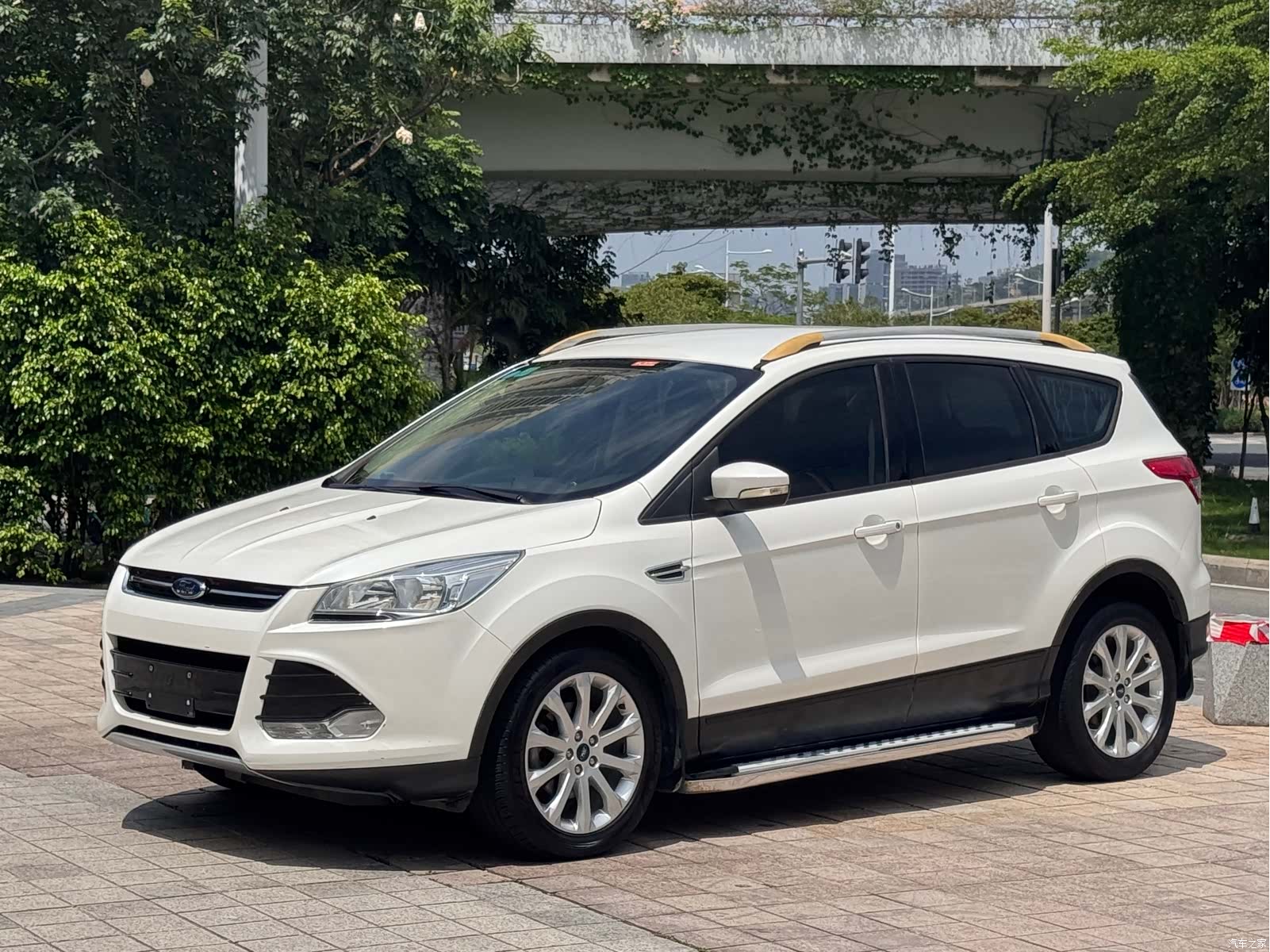 Ford Kuga, 2016 1