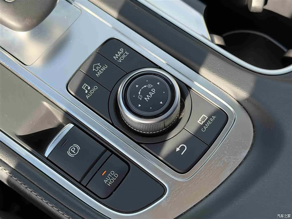 Infiniti QX60, 2023 14