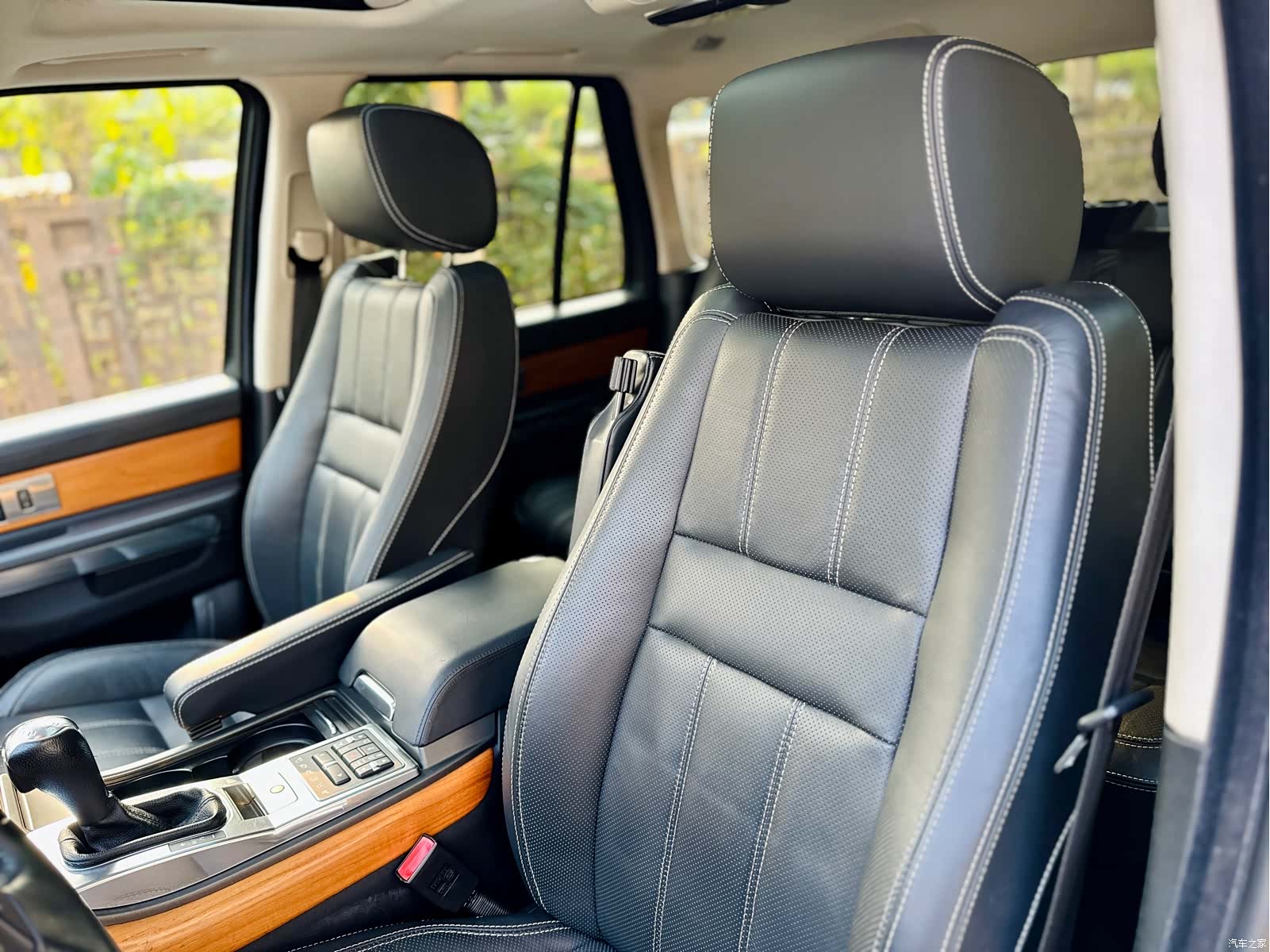 Land Rover Range Rover, 2012 32