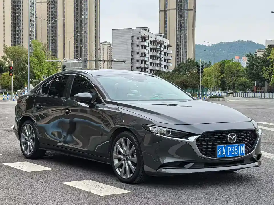 Mazda 3 Angkesaila