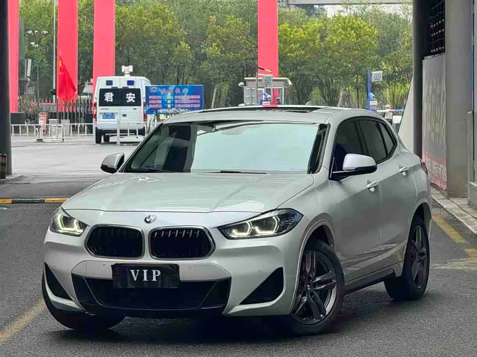 BMW X2