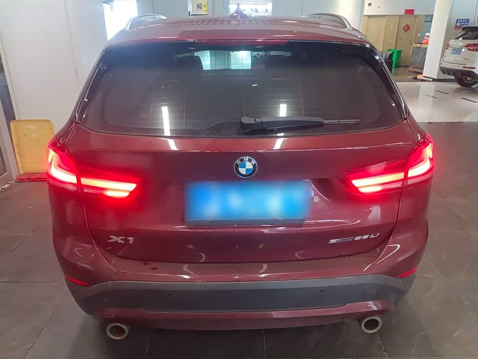BMW X1