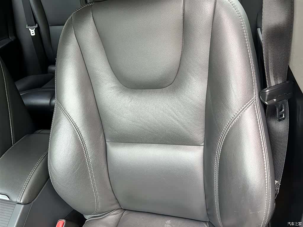Volvo V60, 2015 14