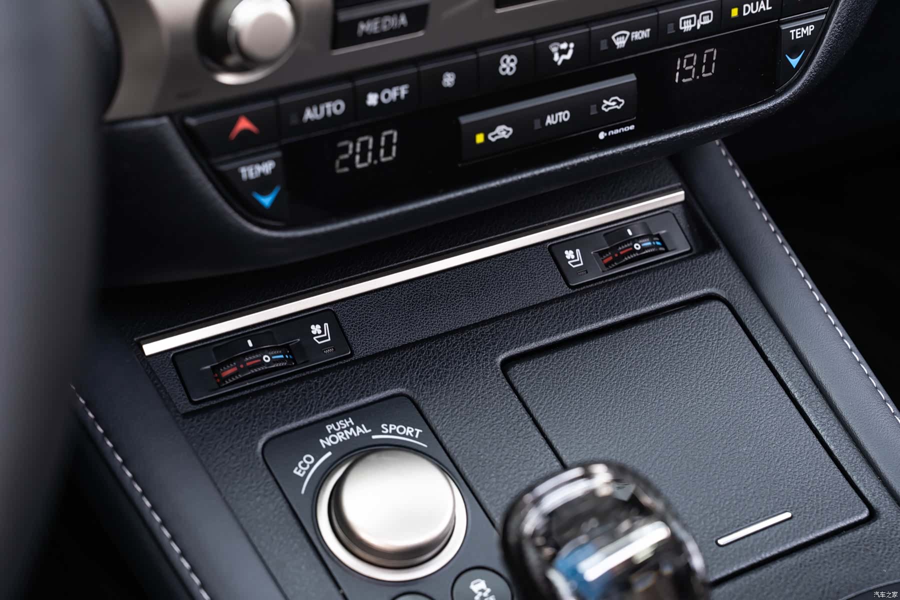 Lexus ES, 2018 19