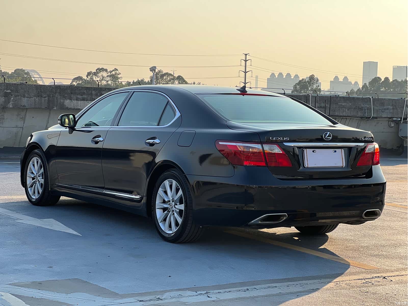 Lexus LS, 2010 4