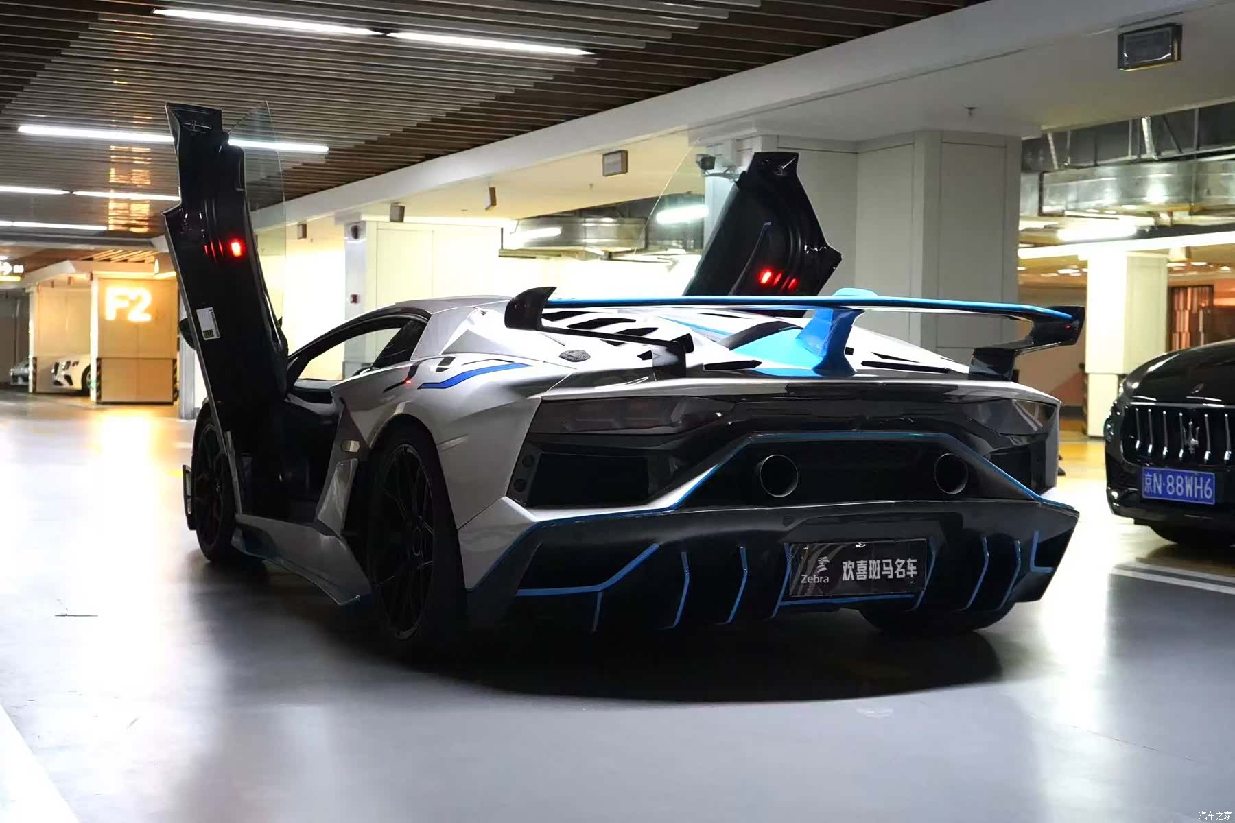 Lamborghini Aventador, 2012 4