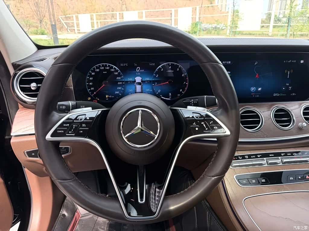 Mercedes-Benz E-Class, 2021 3